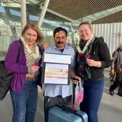 In diesem Preis sind ein Chauffeur, der Sie die ganze Reise über fährt, und in jeder Stadt ein Stadtführer, der Sie herumführt, schon enthalten. Klicken Sie bitte, um unverändert zu lassen. Eine taschenfreundliche Option!