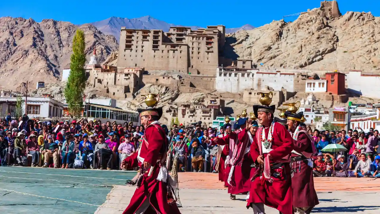Ladakh-Menschen im Fest